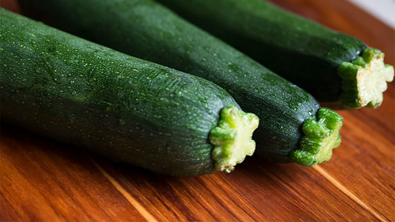 Easy Recipe Low-Carb Dinner While Feeding the Family: Zucchini Instead of Potato Hash